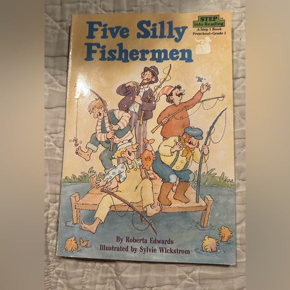 Five silly fishermen- step into reading book - Picture 1 of 8
